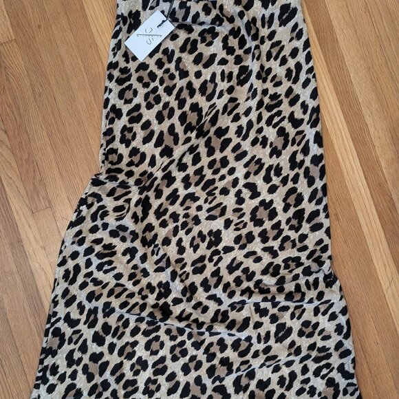 NWT Law & Co Pure Animal Skirt in Leopard Size Large - Picture 2 of 4